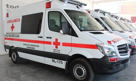La Cruz Roja de Nuevo León dona ambulancias a Coahuila