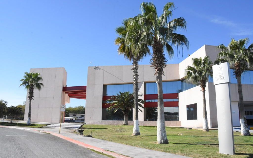 Ofrece UAdeC becas a hijos de obreros de AHMSA