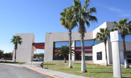 Ofrece UAdeC becas a hijos de obreros de AHMSA