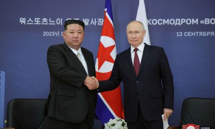 Vladimir Putin visita Corea del Norte y promete apoyo contra Estados Unidos