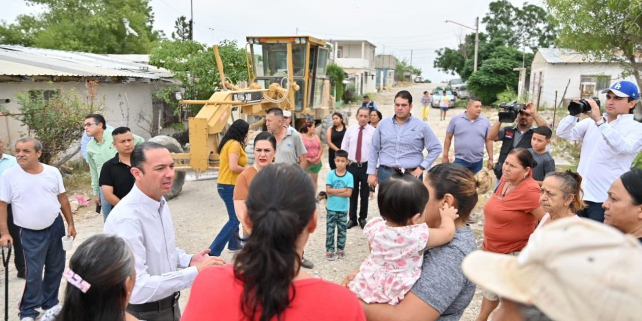 Da inicio Emilio de Hoyos más obras de pavimentación