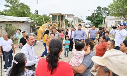 Da inicio Emilio de Hoyos más obras de pavimentación