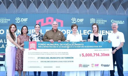Entrega Román Cepeda recurso a organizaciones de la sociedad civil