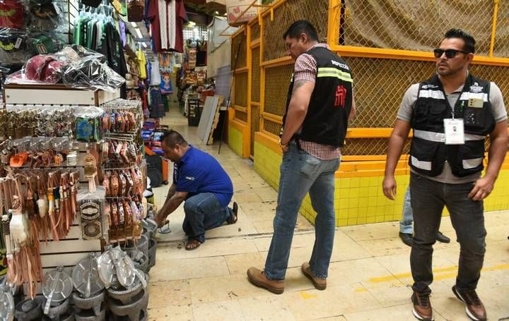 Inspeccionan condiciones en el Mercado Juárez