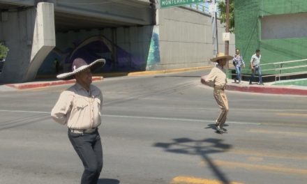 Bailan por difundir la cultura en Coahuila en calles de Saltillo