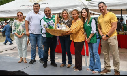 Ayuntamiento de Piedra Negras lleva brigadas a colonia Doña Pura