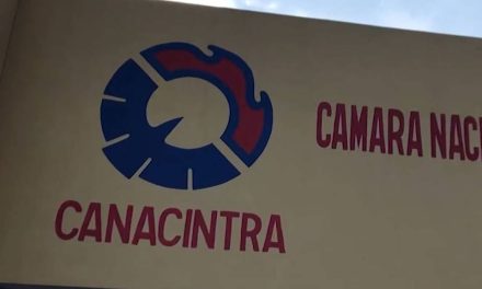 Firman convenio UAdeC y las delegaciones Canacintra