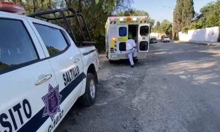 Conductor no respeta el alto y provoca accidente en el centro de Saltillo