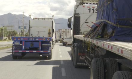 Familias duraron más de 36 horas varadas en la autopista Saltillo- Monterrey