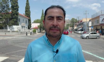 Alianza Ministerial Evangélica de Saltillo afirma que colocar la bandera de la comunidad LGBTTTIQ+ en Cerro del Pueblo es un acto de provocación
