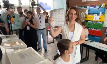 Vota María Bárbara Cepeda