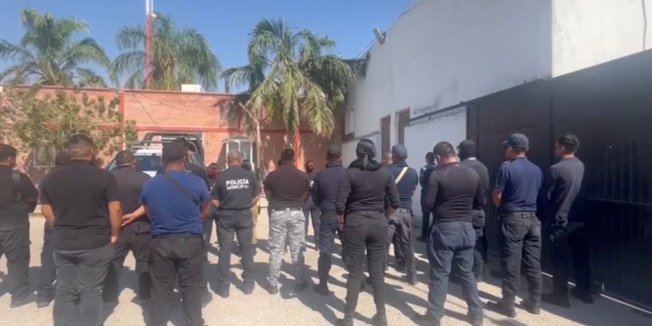 Policías de Francisco I Madero paran labores