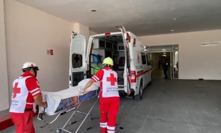 Sujeto golpea salvajemente a otro y lo manda al hospital en Saltillo