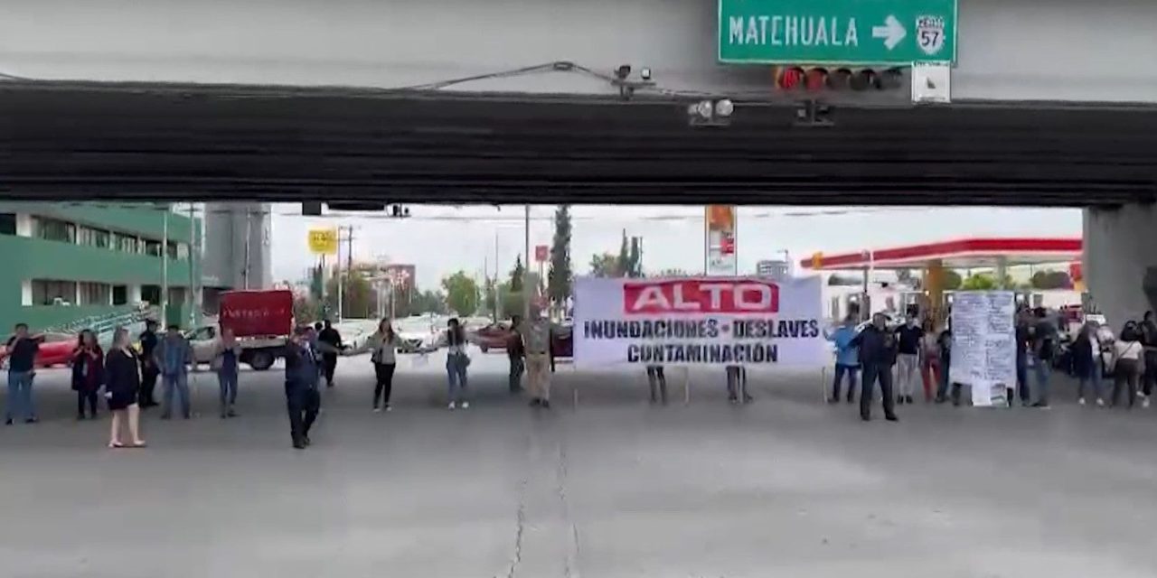 Vecinos del Norte de Saltillo se manifiestan por Inundaciones, contaminación y deslaves