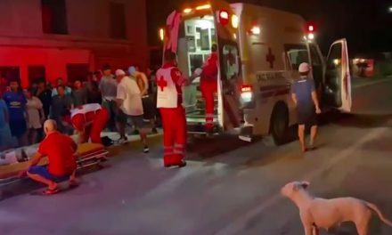 Menores de edad quedan graves tras accidente de moto en Monclova