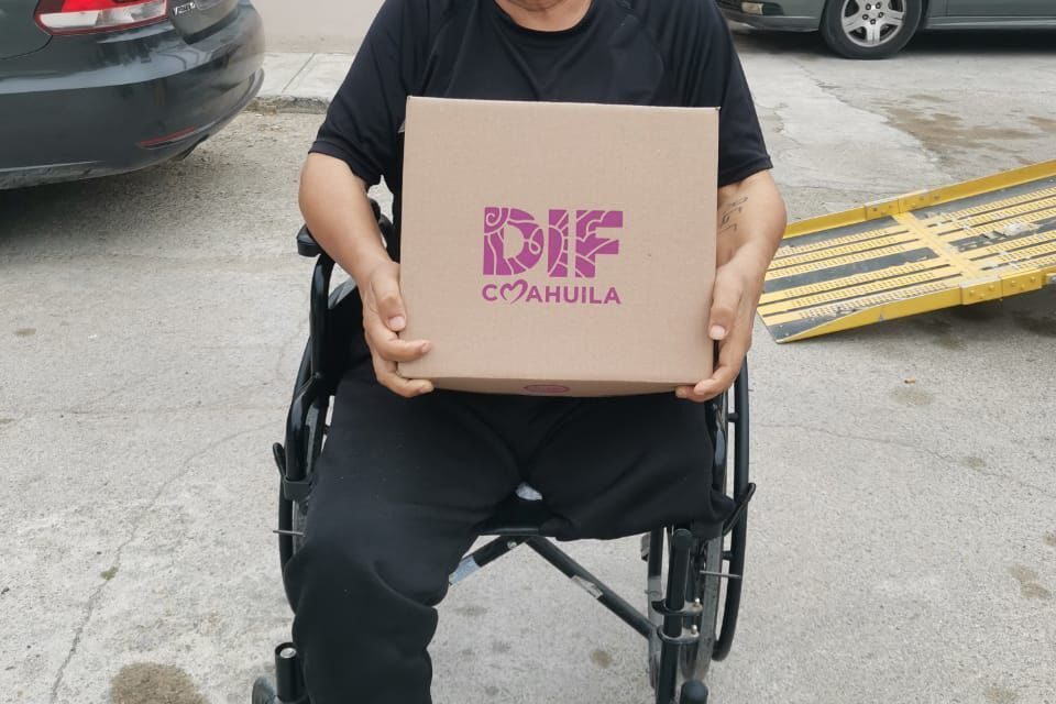 Entrega DIF Coahuila apoyos del programa AMA