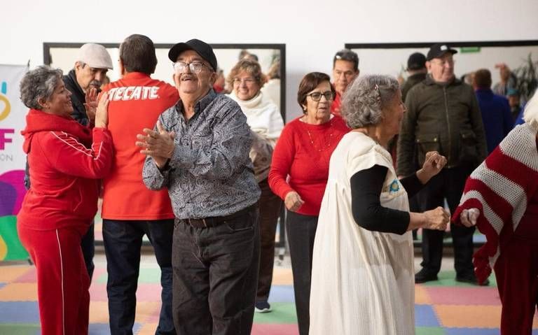 DIF Torreón brinda a adultos mayores actividades recreativas