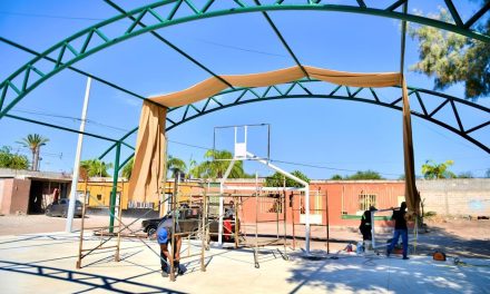 Supervisa Ayuntamiento construcción de techumbre