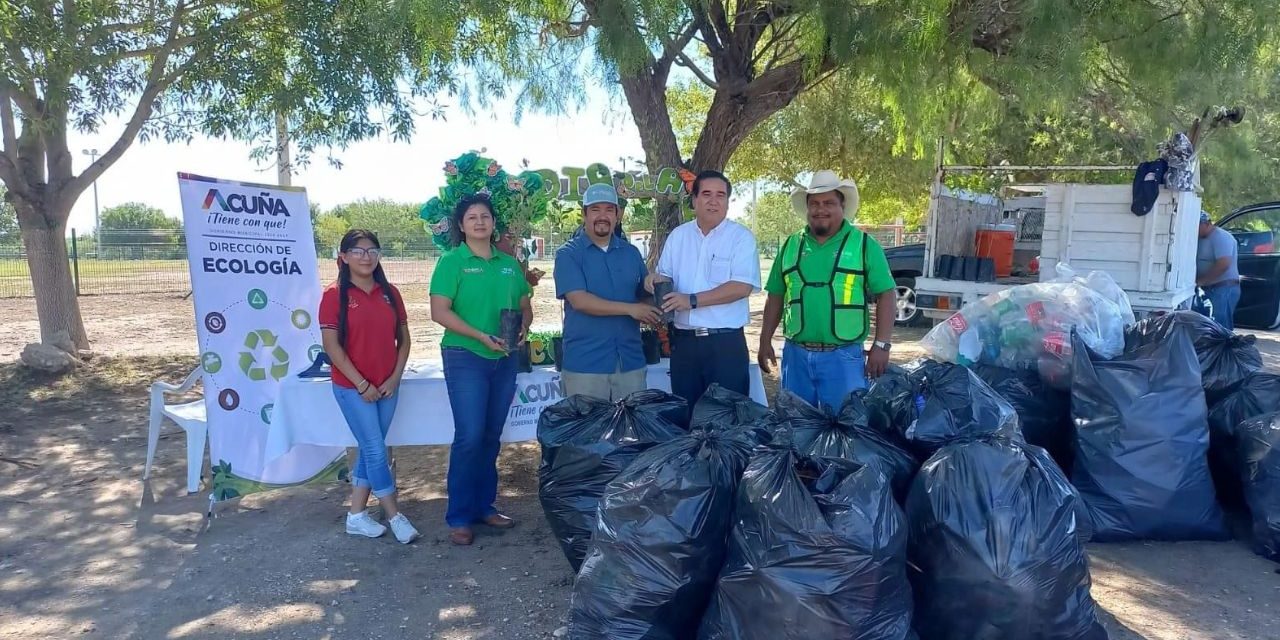 Cambian botellas PET por árboles en Acuña