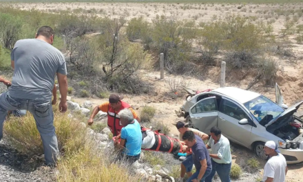 Volcadura deja una monja fallecida y tres heridas en Cuatro Ciénegas