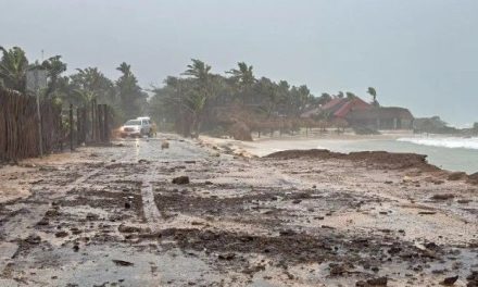 México sigue en alerta por Beryl; se fortalecerá antes de impactar el noreste del país y la costa de Texas