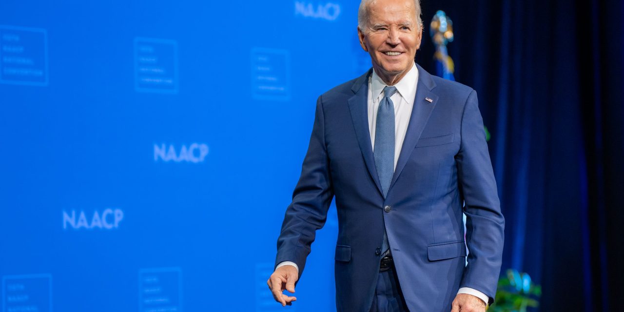 La mayoría de los demócratas quieren que Biden se aleje de su carrera presidencial