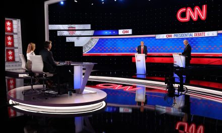 Trump aventaja a Biden por seis puntos tras el debate presidencial, según sondeo
