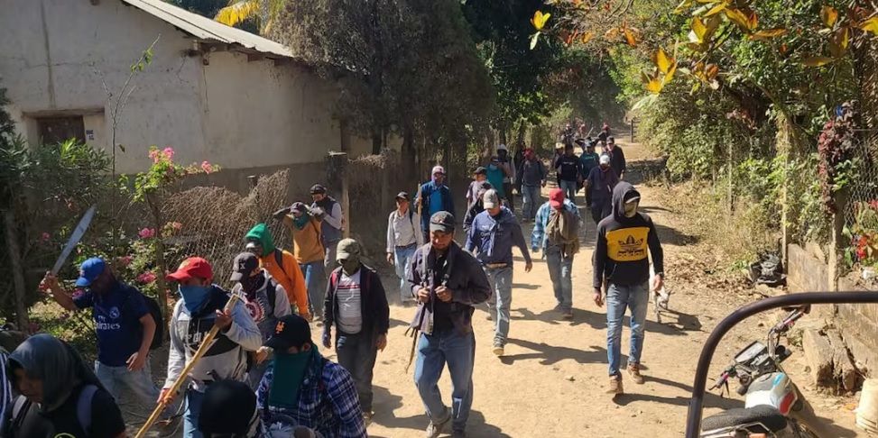 Éxodo en Chiapas: 400 habitantes huyen tras ataque con dron