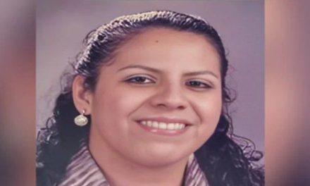 Desaparece maestra de kínder mientras se encontraba en su vehículo en Monterrey