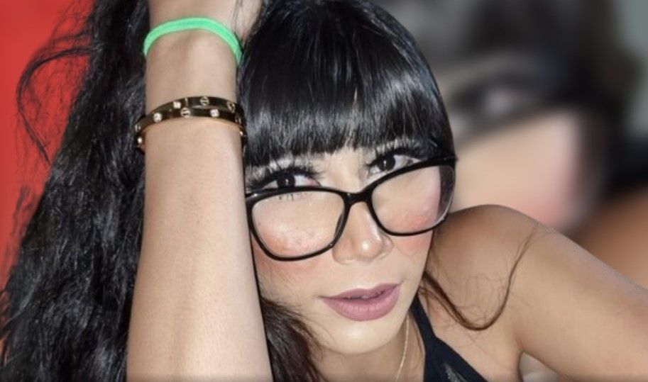 Mía Marín deja vida pasada; ahora anuncia su embarazo