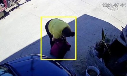 Video: Mujer mete a un niño en una maleta  en Tijuana; lo captan las cámaras de vigilancia