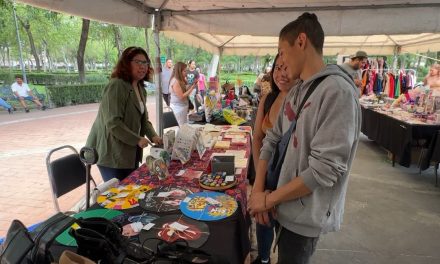 Saltillo: Ofrecen emprendedoras productos y servicios en otra edición del bazar mujeres unidas