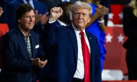 Donald Trump y su reaparición tras su atentado (video)