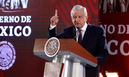 ‘Podemos resistir; tenemos margen de protección’, AMLO ante ‘lunes negro’