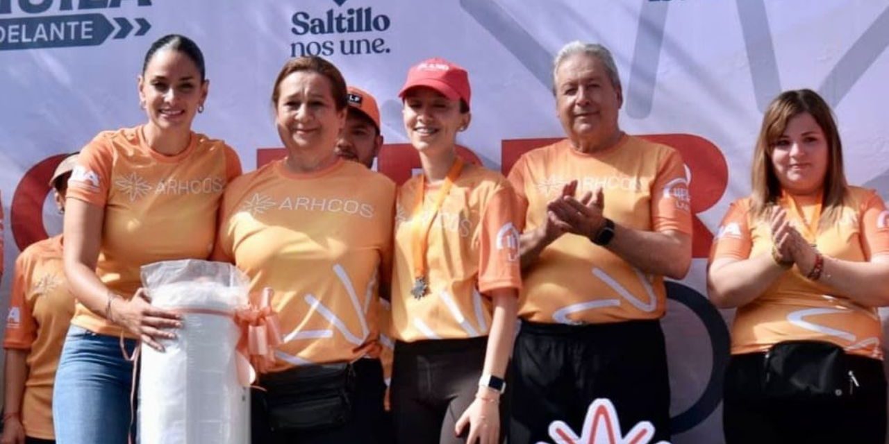 Dona ARHCOS 30 colchones al DIF Saltillo