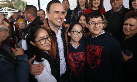 Iniciará Manolo Jiménez entrega de 500 mil paquetes escolares