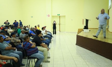 Capacitan a conductores de transporte en Acuña