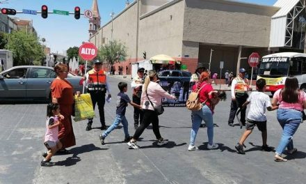 Van por mejoras salariales de nuevos profesionistas