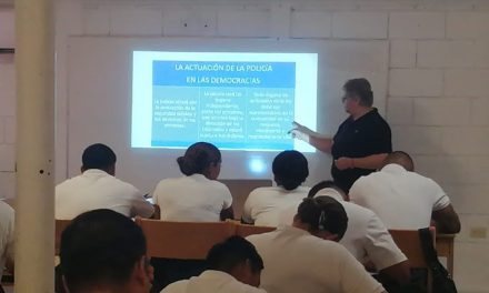 Continúa preparación de 56 cadetes de policía en Acuña