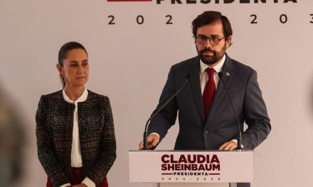 Claudia Sheinbaum nombra a Alejandro Svarch como el próximo director del IMSS-Bienestar