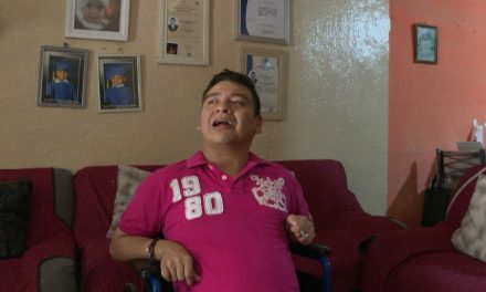 Saltillo: Joven cumple su sueño de culminar dos licenciaturas