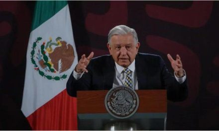 Pide AMLO a la FGR aclarar las inconsistencias en el asesinato de Héctor Cuén