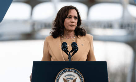Kamala Harris es oficialmente la candidata de los demócratas a la presidencia de EEUU