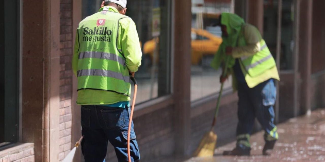 Celebran saltillenses fiesta del Santo Cristo en paz
