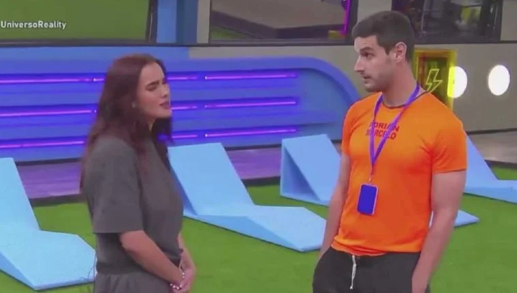 Piden retirar cédula de psicólogo a Adrián Marcelo por minimizar depresión de Gala Montes