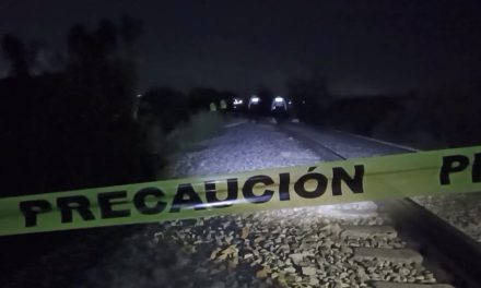 Tren le pasa por encima a un hombre en Saltillo; muere horas después