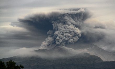 Volcán Shiveluch hace erupción en Rusia luego de un terremoto de 7.0
