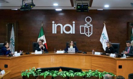 Piden a Sheinbaum frenar reforma que eliminaría al INAI y otros órganos autónomos