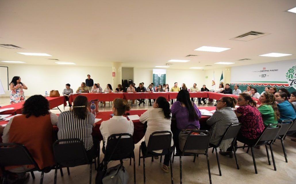 Realizan taller de gramática para servidores públicos