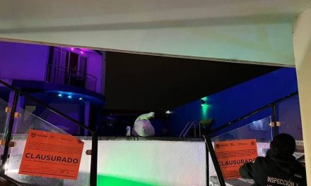 Clausuran salón de fiesta por evento clandestino en Torreón